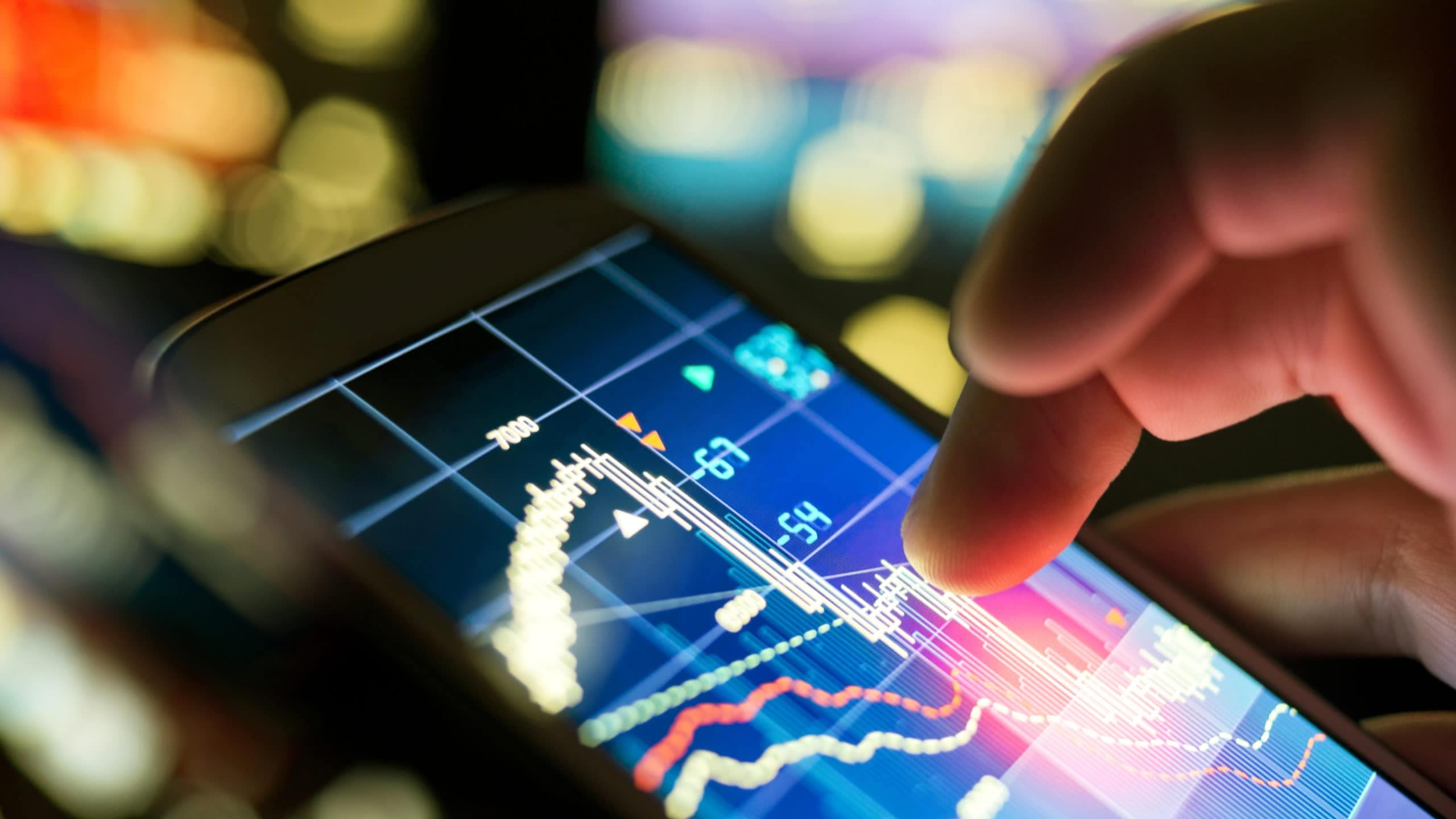 Do learning analytics help us spot students in trouble?