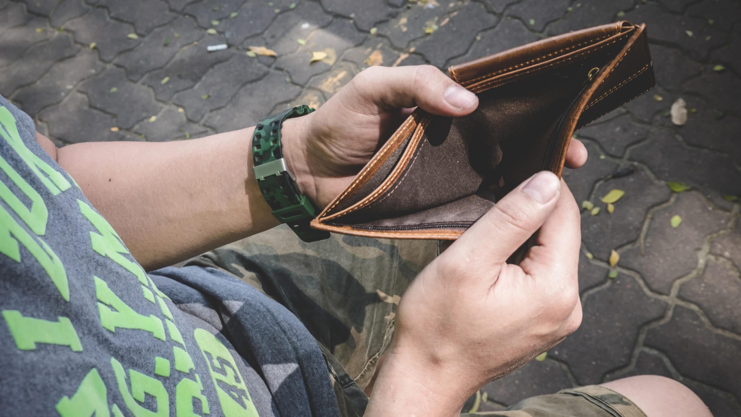 Are students worried about their uni going bankrupt?