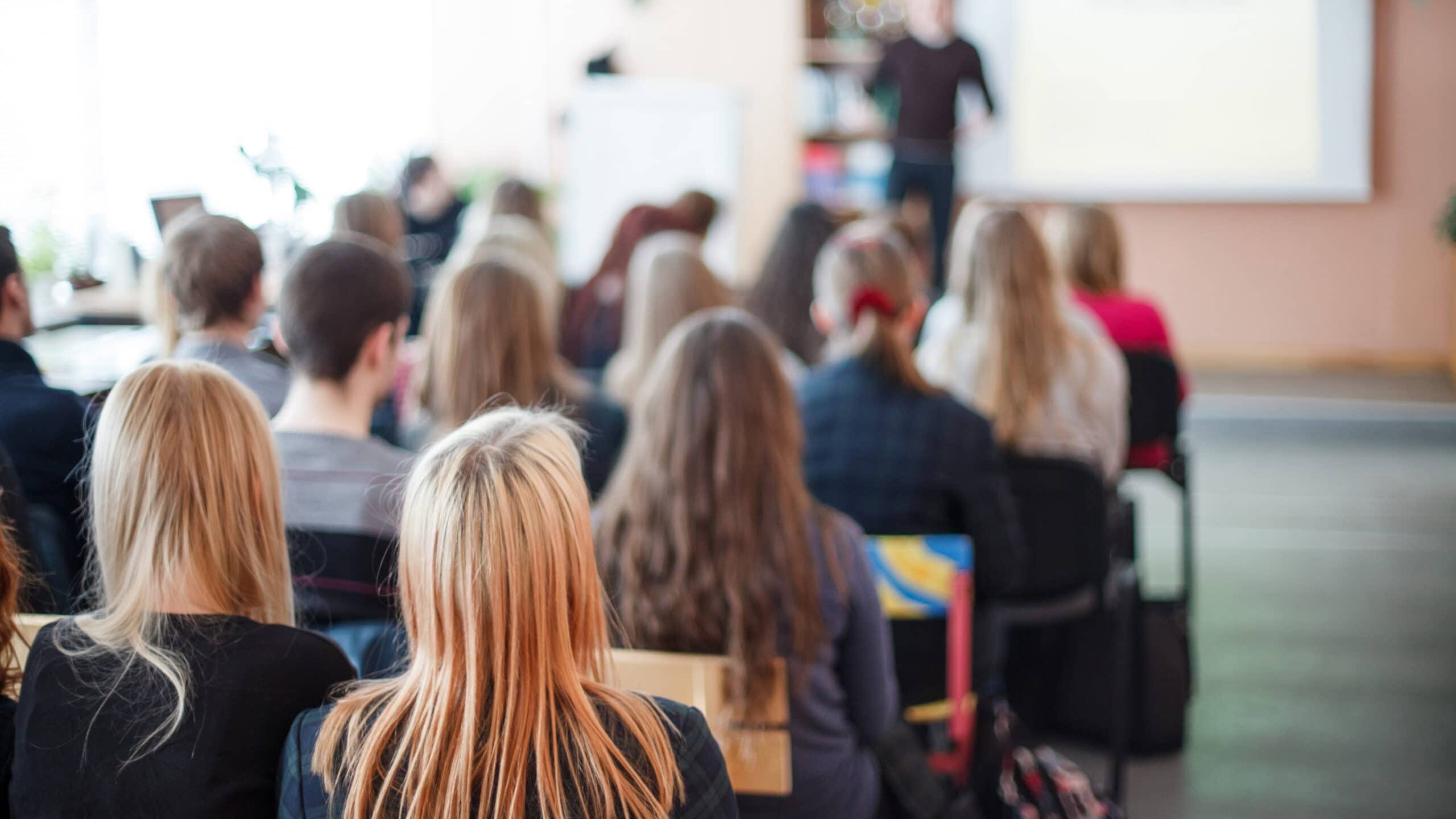 Weighing up types of teaching in the student interest