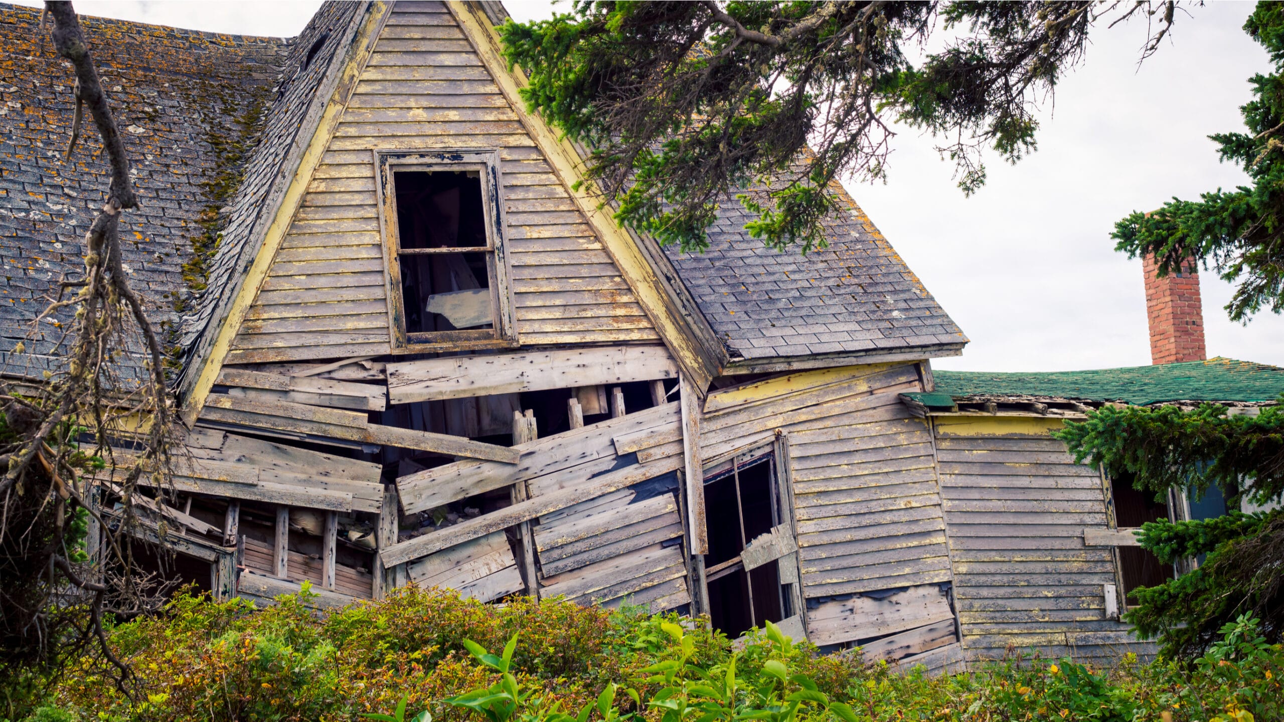 Student housing is broken at the foundations