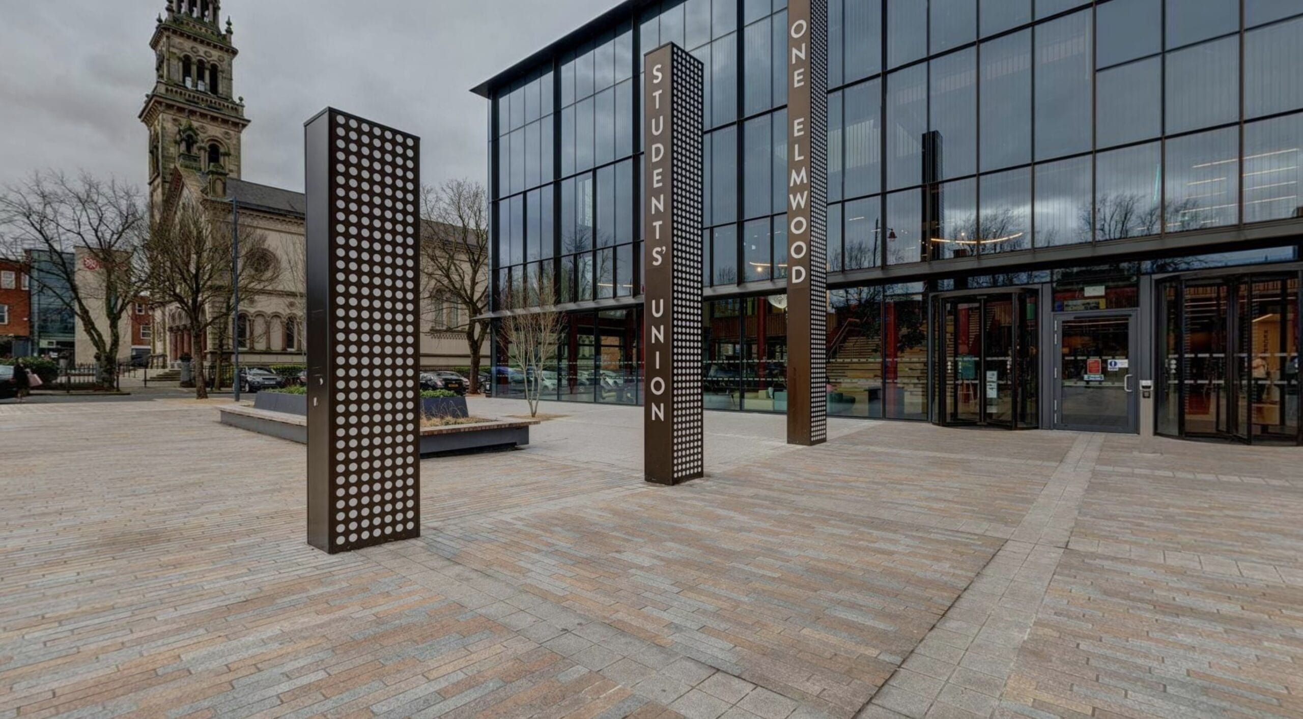 An autonomous agitator within the corporate ambition of the university