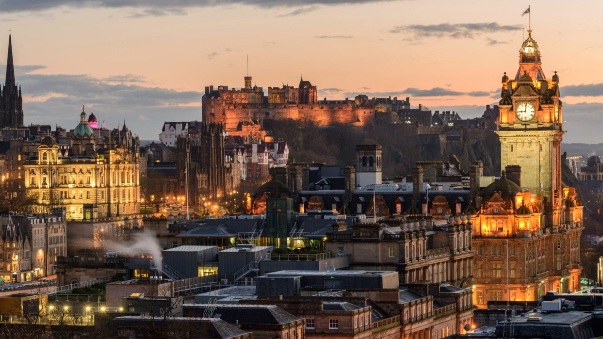 Image of Edinburgh skyline