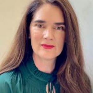 Yvonne Chakraborty