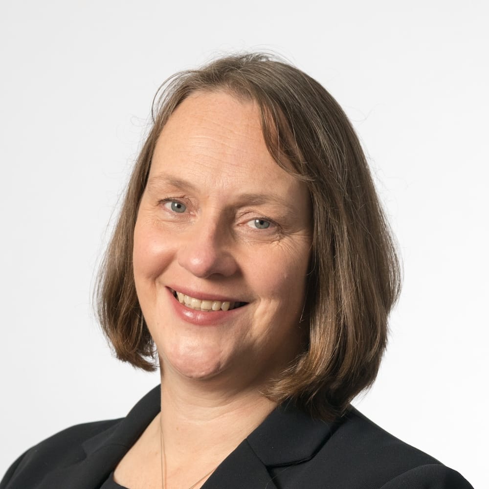 Louise Bracken