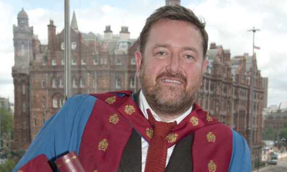 Guy Garvey's shameless attempt to make the #HigherEdBands list