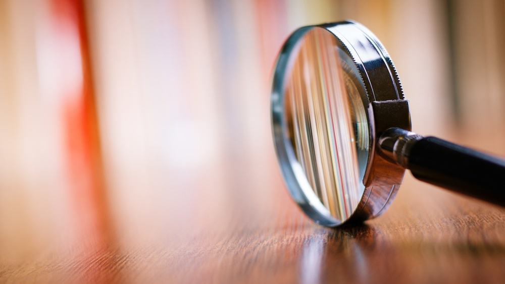 wonkhe-analysis-magnifying-glass-lens