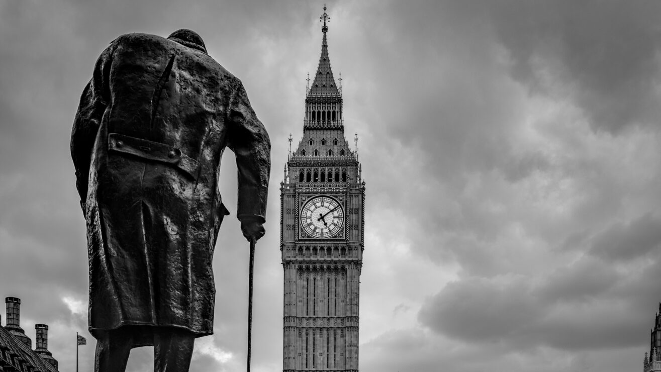 B&w,Winston,Churchill,In,Parliament,Square,And,Big,Ben