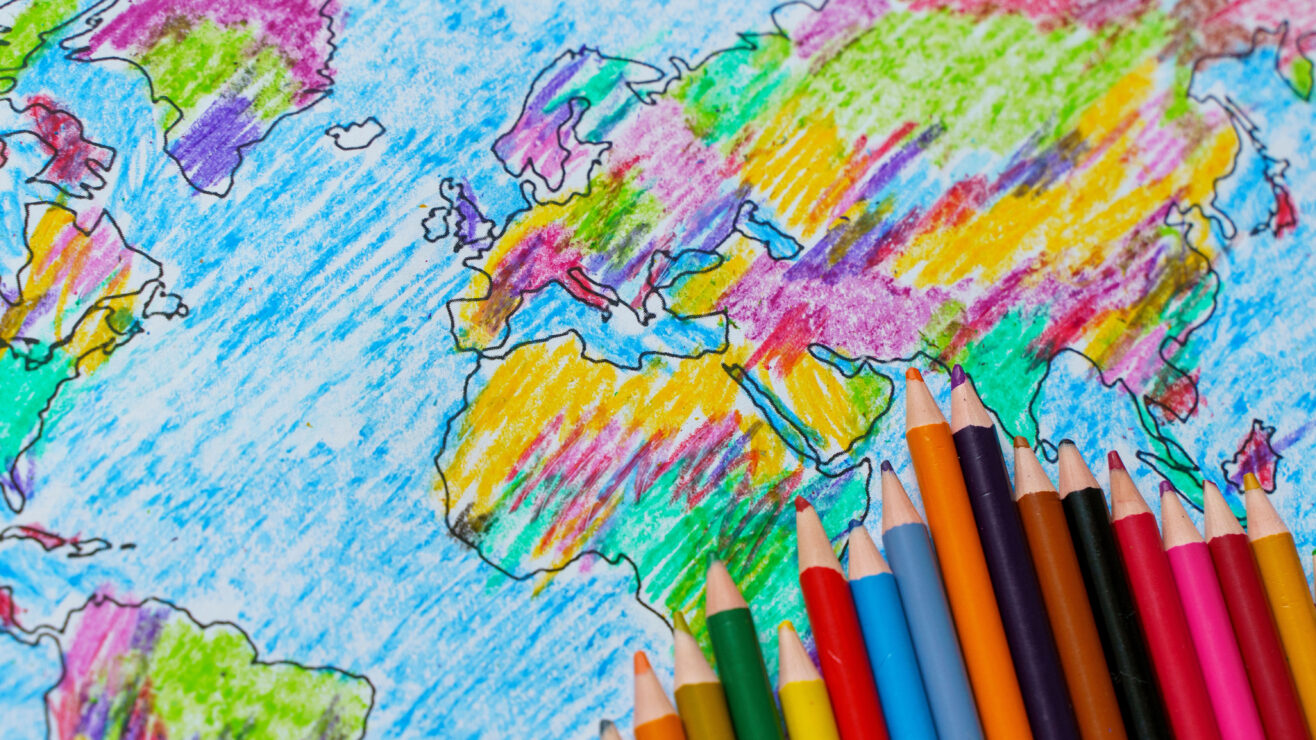 Color,Drawing,World,Map,With,Colored,Pencils,For,Children,And