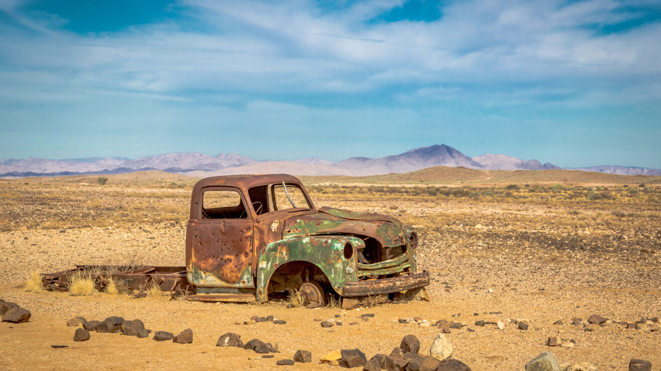 South,Namibia,-,May,20th,2015,-,An,Old,Chevrolet