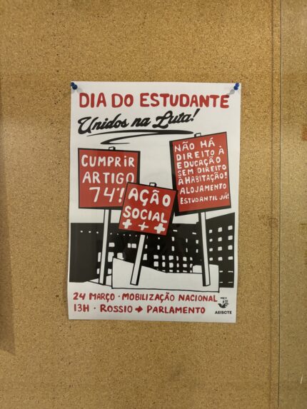 Image of a Portuguese student rights poster